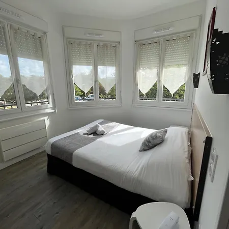 Hotell Agena Brest